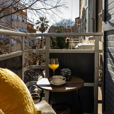 Aurelia Apartment *