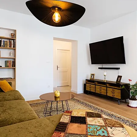 Aurelia Apartment Split